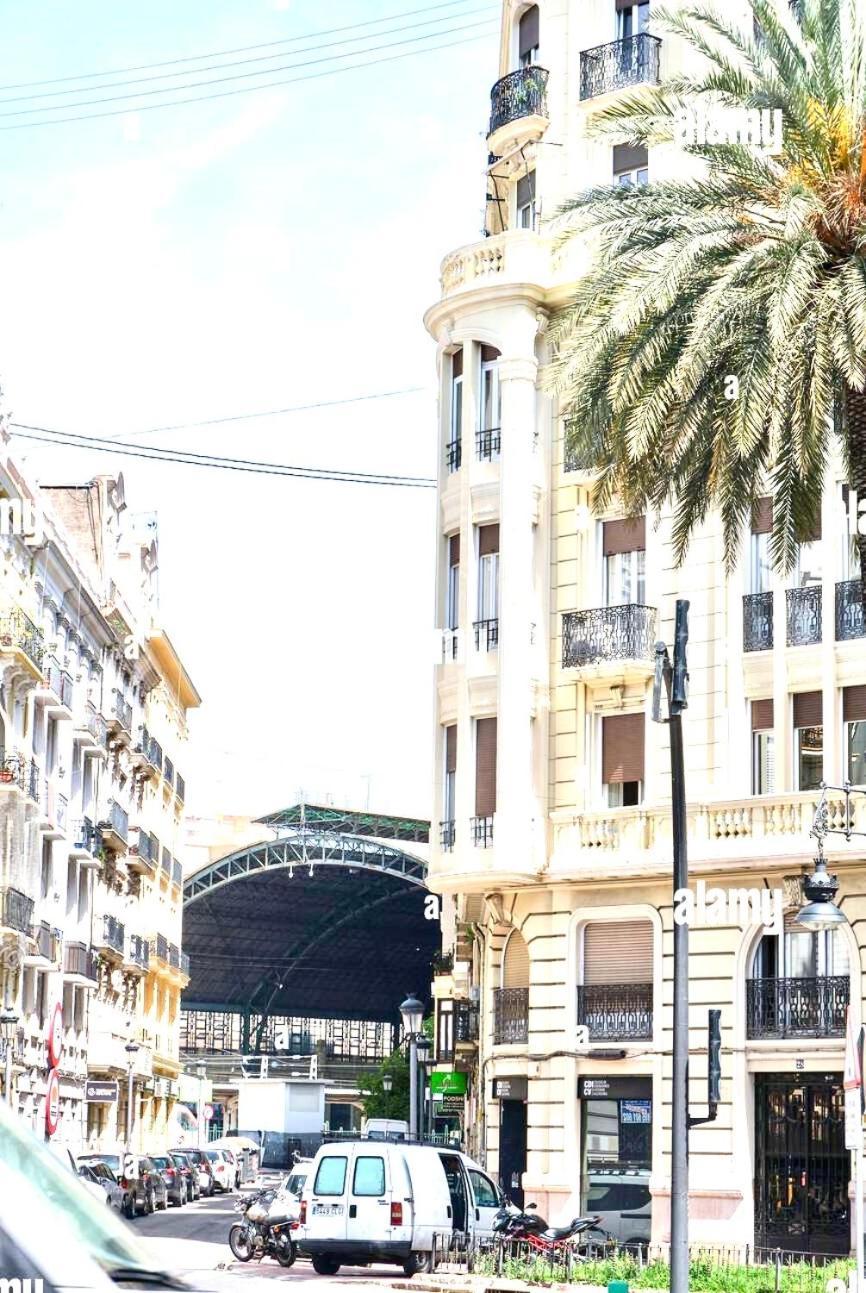 El Palacete Gran Via Valencia Bagian luar foto